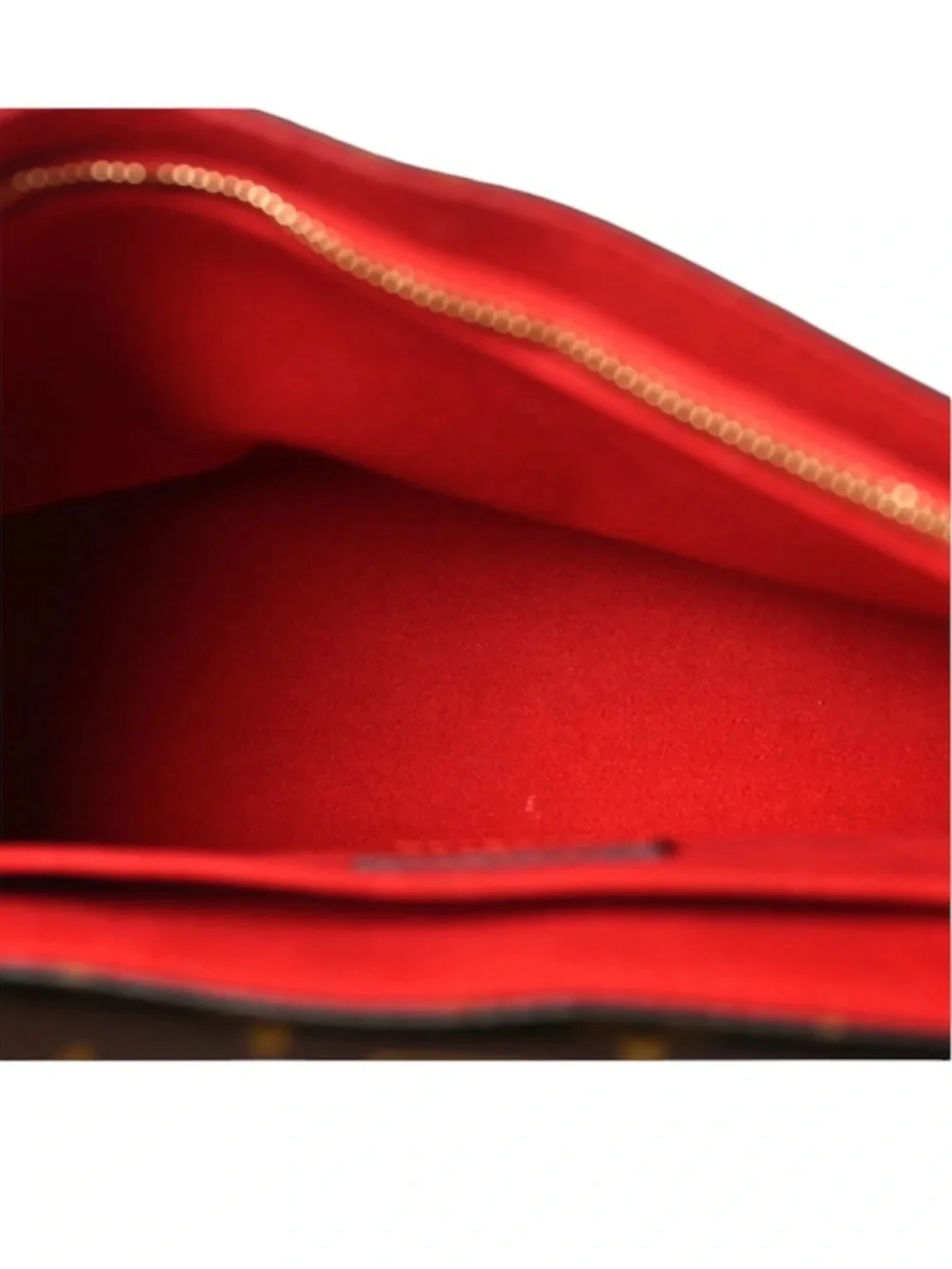 Louis Vuitton Saint Placide Handbag in Monogram Canvas - Picture 3 of 7